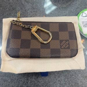 LV Key Cles DE